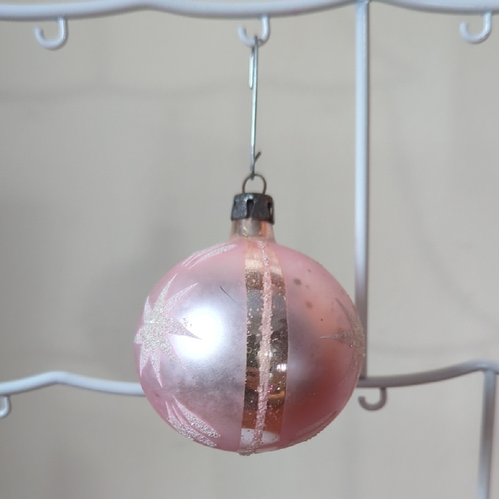 Small Delicate Antique Baby Pink Polish Ornament Starbursts